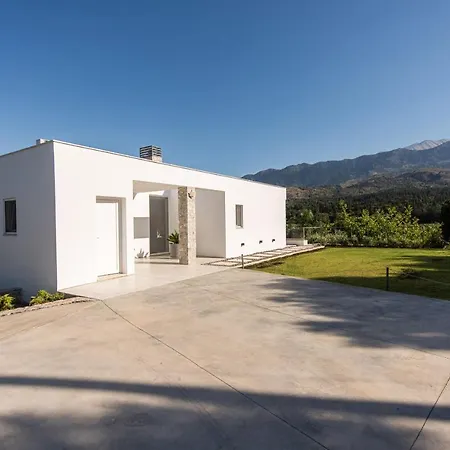 Vila Inati *